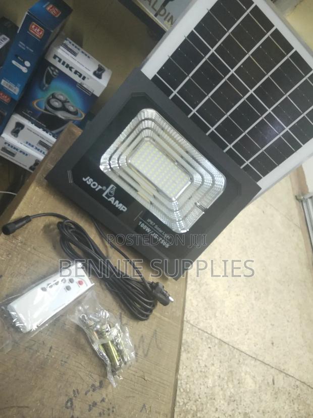 Solar Security 100watts Flood Light / Flood Light