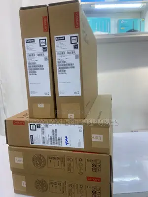 New Laptop Lenovo Yoga 7i 16GB Intel Core Ultra 7 SSD 1T