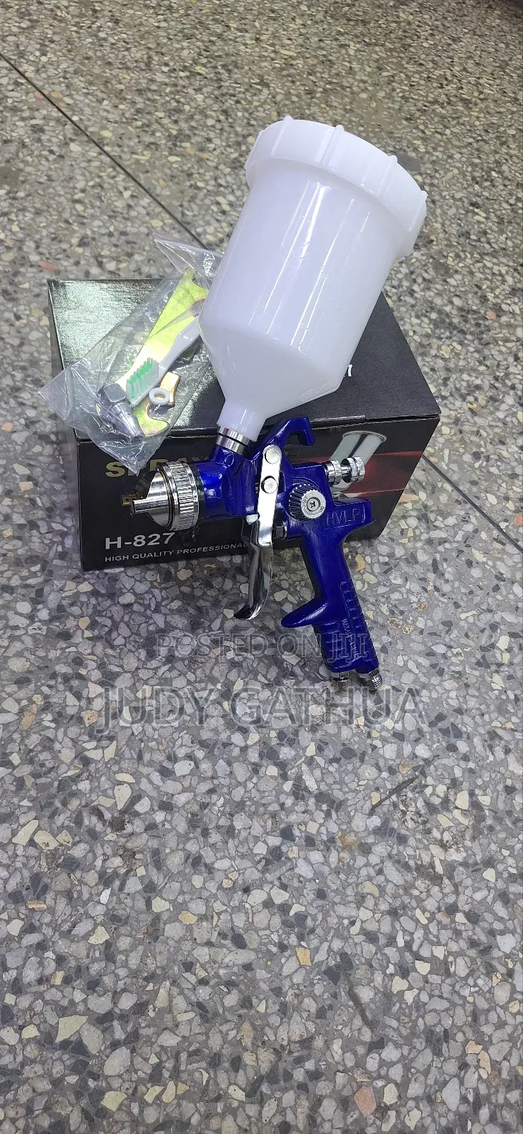 Spray Gun With Regulator