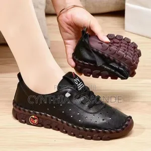 Dotted Ladies Loafers