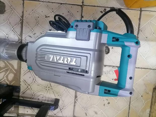 Most Appropriate 1700w Total Demolition Breaker