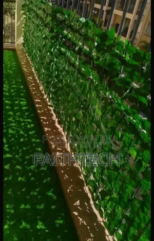 *Green Balcony Privacy Fence