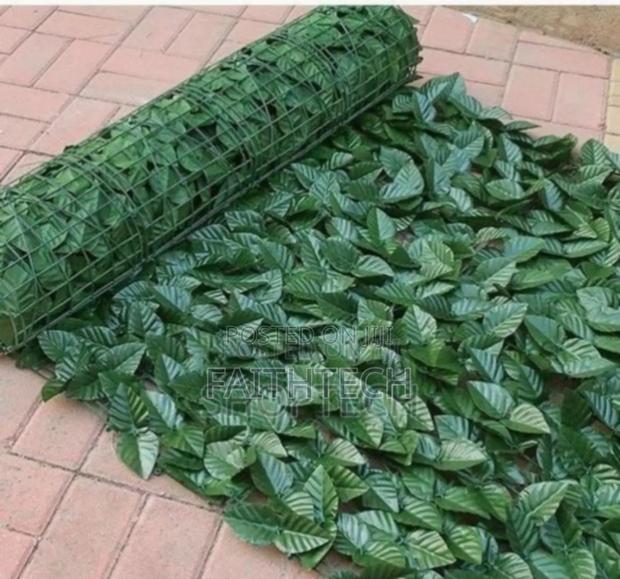 *Green Balcony Privacy Fence - thumbnail 2