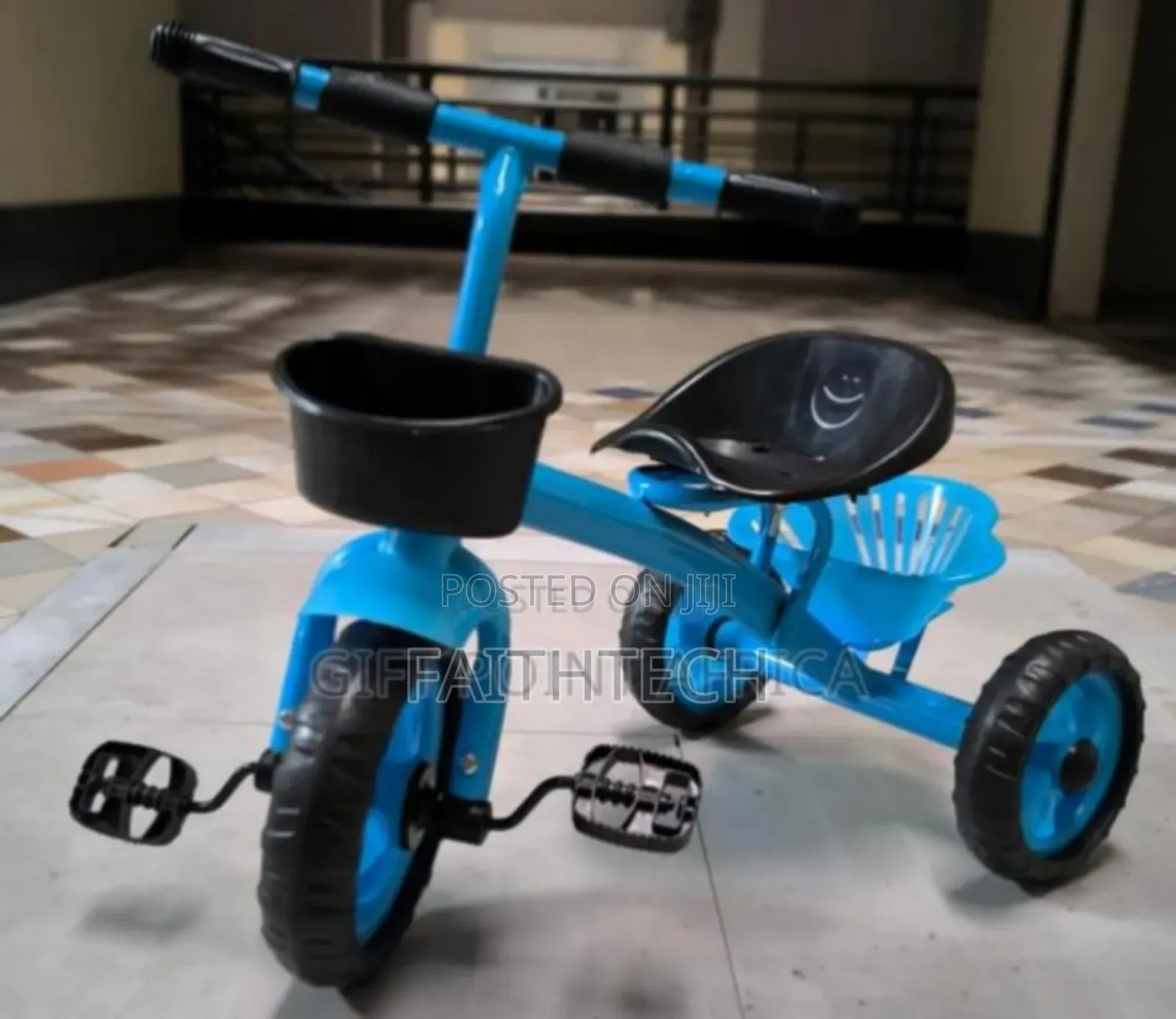 Tricycle Availlable in Blue and Pink