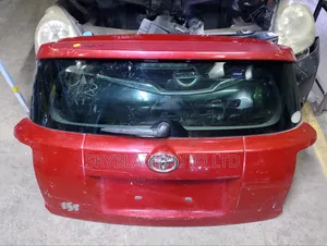 Toyota Ist 2012 Tailgate