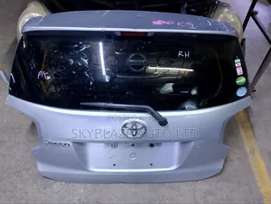 Toyota Passo 2018 Tailgate