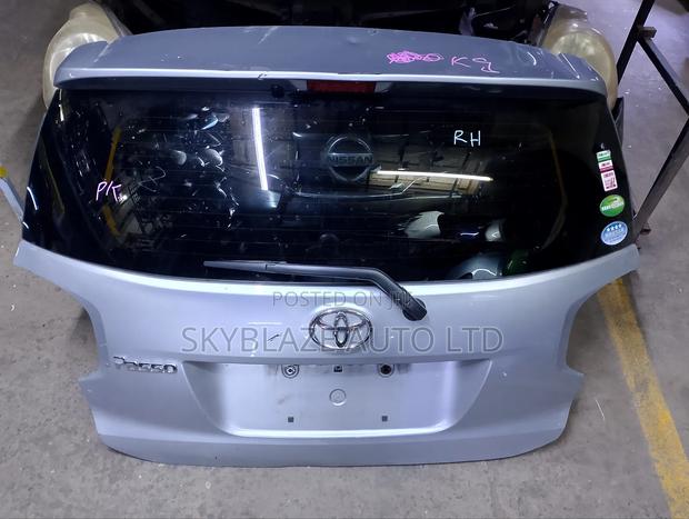 Toyota Passo 2018 Tailgate - main view