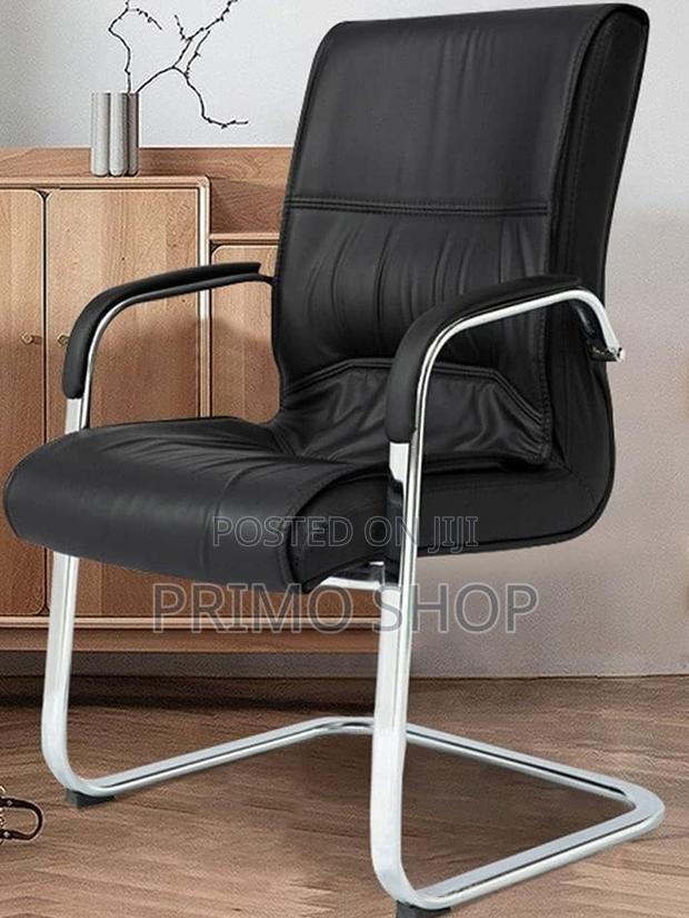 Office Chair; Supportive Leather Chair With Armrests - thumbnail 5