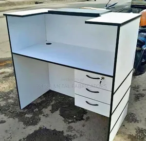 Salon Reception Desk. 1.2 Meter