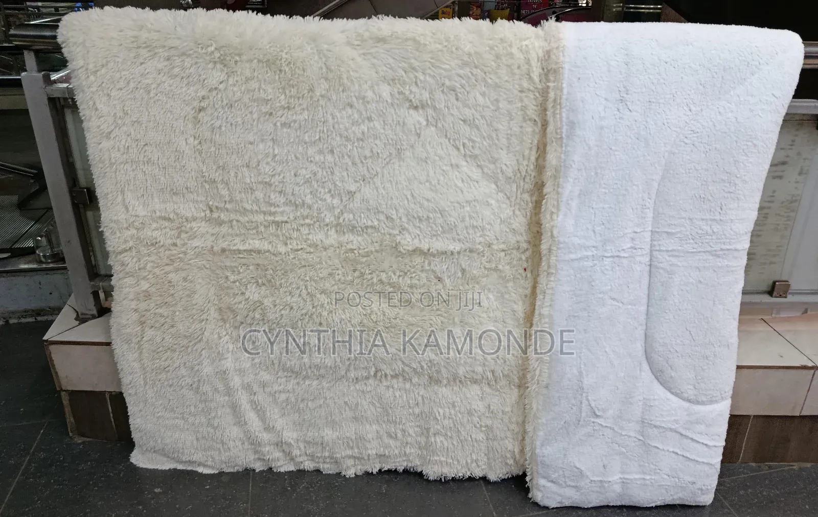 Single Fluffy Duvets ( No Bedsheet, No Pillow Cases)