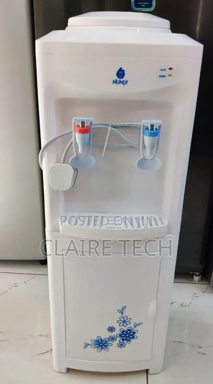 *Nunix Dispenser Hot and Normal Q7 White