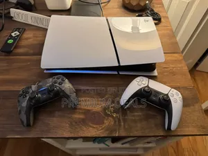 Digital Ex Uk Ps5 With Two Controllers.