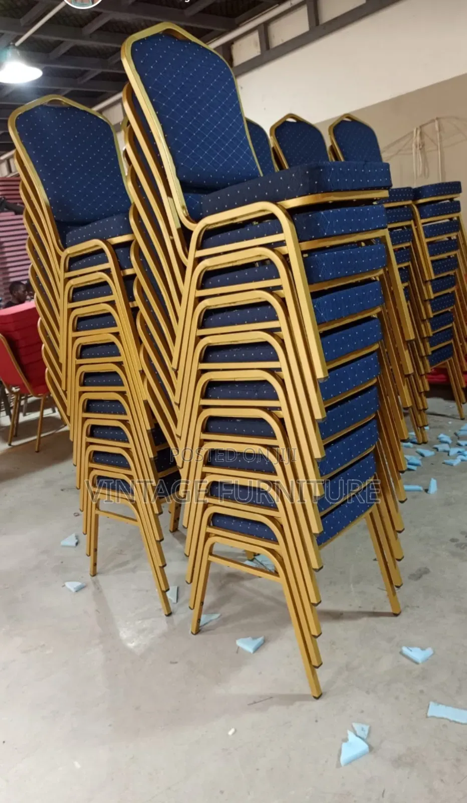 Banquet Chair Blue Aᄇ>>