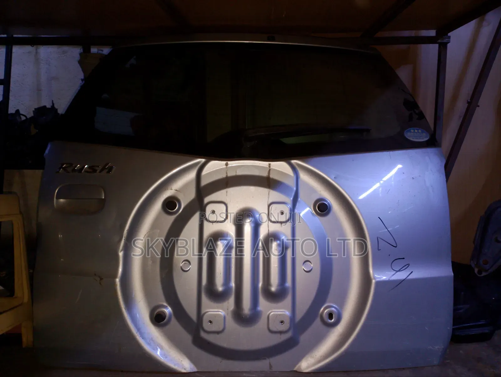 Toyota Rush Tailgate Boot