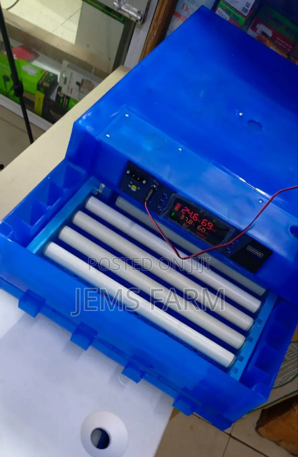 Fully Automatic 64 Eggs Incubator Ac/Dv
