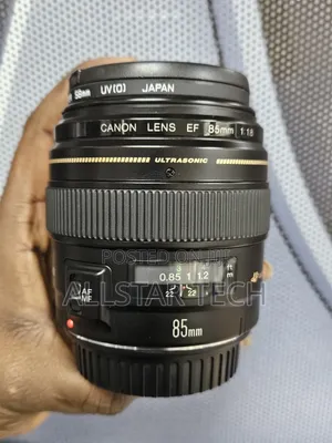 Canon Zoom Wide Angle-Telephoto Ef 28-105mm F/3.5-4.5 Ii Usm