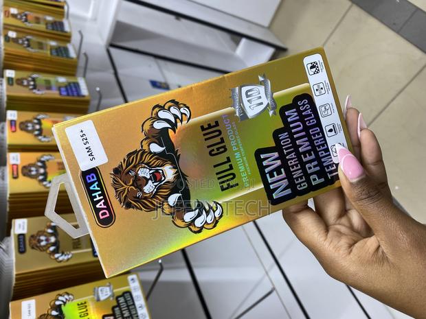 Wfte Screen Protector for Galaxy S25 Plus Tempered Glass - thumbnail 3