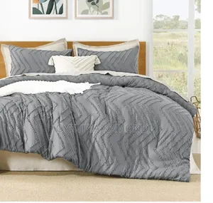 Tufted Duvet With 1 Bedsheet and 4 Pillowcases Size 6*7