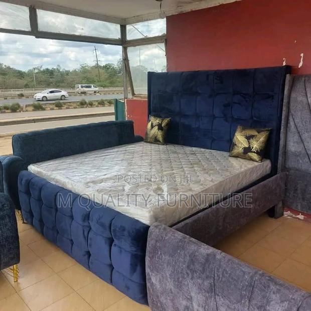 Modern 5 by 6 Bubbled Bed - main view