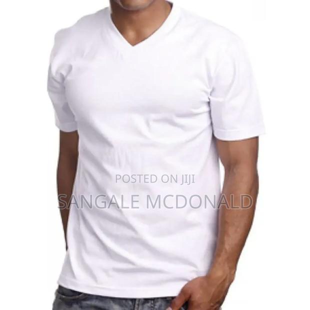 T-Shirt v Neck - thumbnail 2
