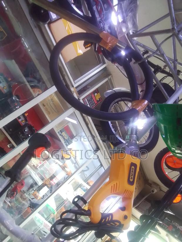 Dera Electric Vibrator 1300 W - main view