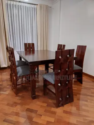 Uniquely Designed 6 Seater Dining Set