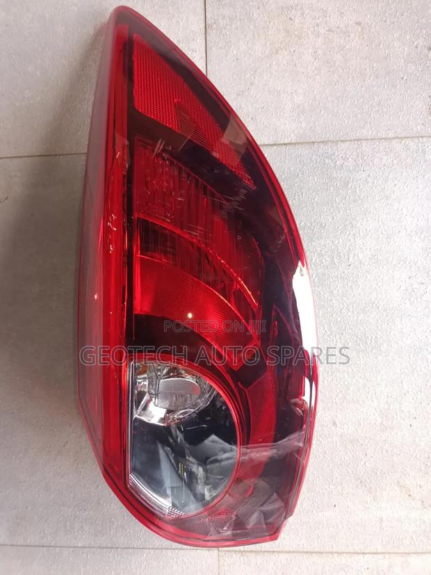 Cx5 2015 Taillights Available - main view