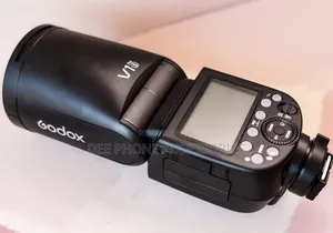 Godox V1 Pro Flash Speedlight