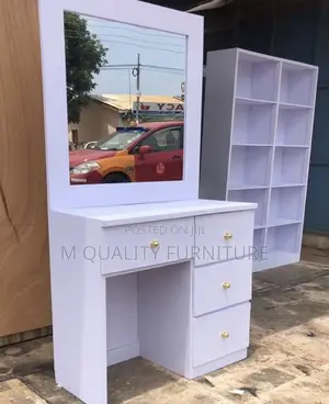 White 4 Drawers With a Mirror