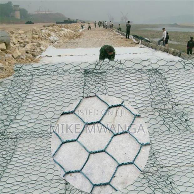 PVC-Coated Galvanized Steel Gabion Mattresses