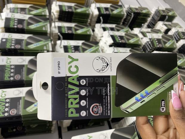 Armor for Apple iPhone 15 Pro Screen Protector Privacy Glass - thumbnail 3