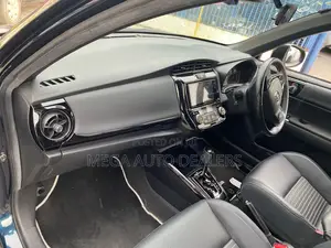 Toyota Corolla Fielder 2018 Blue