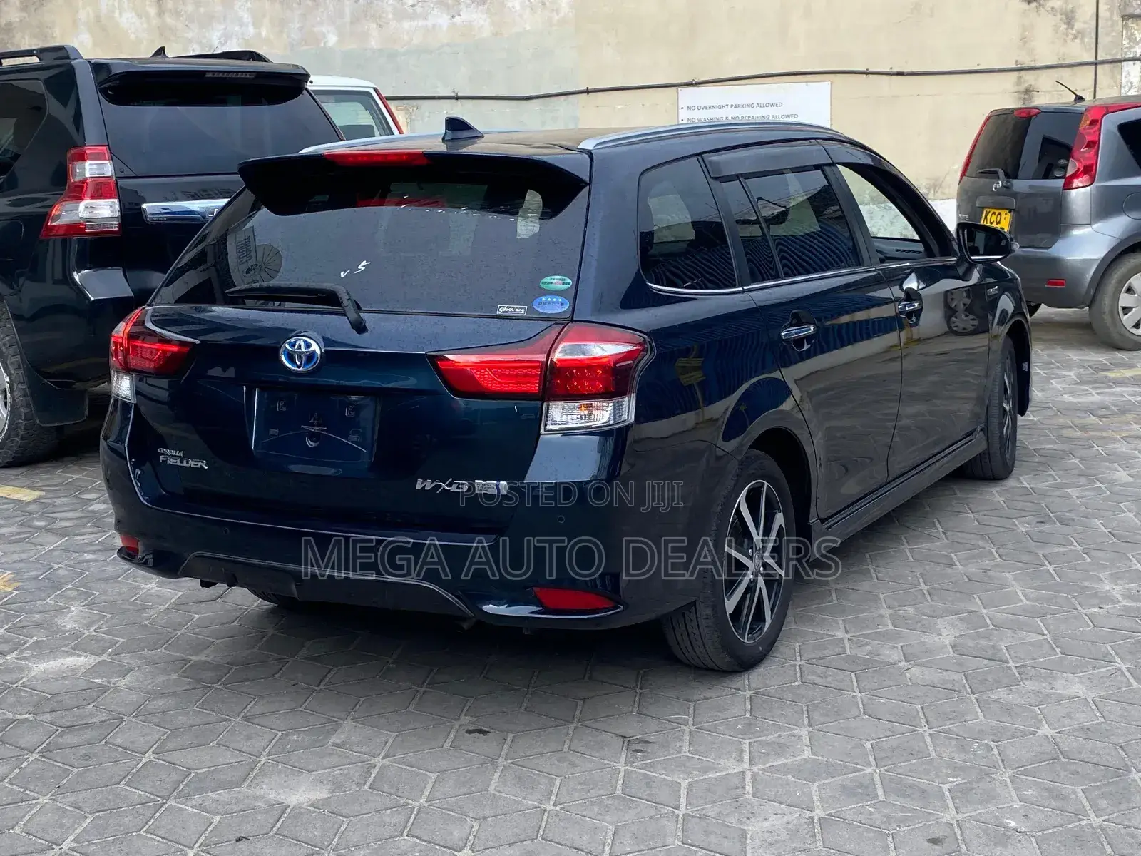 Toyota Corolla Fielder 2018 Blue