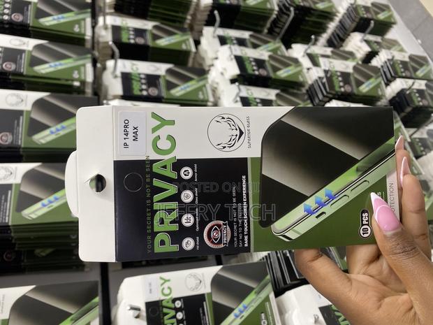 Mothca Matte Privacy Screen Protector for iPhone 16 Pro Max - main view