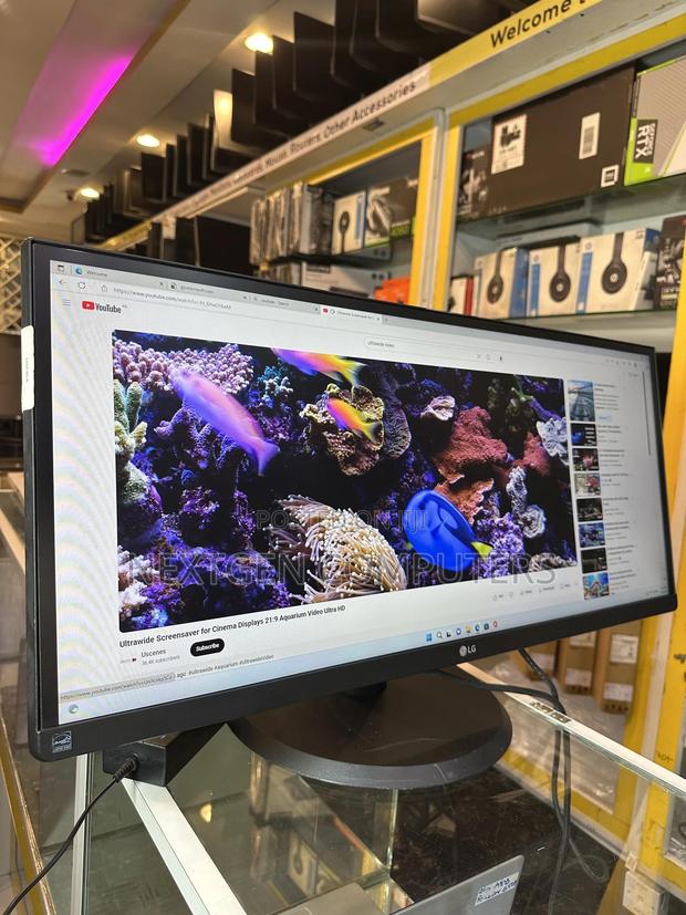 Lg 29ub67-B 29” Ips WFHD (2560x1080)Multi-Device Monitor - thumbnail 4