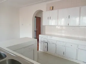 3bdrm Apartment in Riverside Drive for rent
