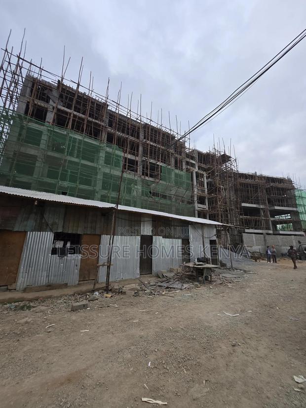 2bdrm Apartment in Prestigious, Thome for sale - thumbnail 3
