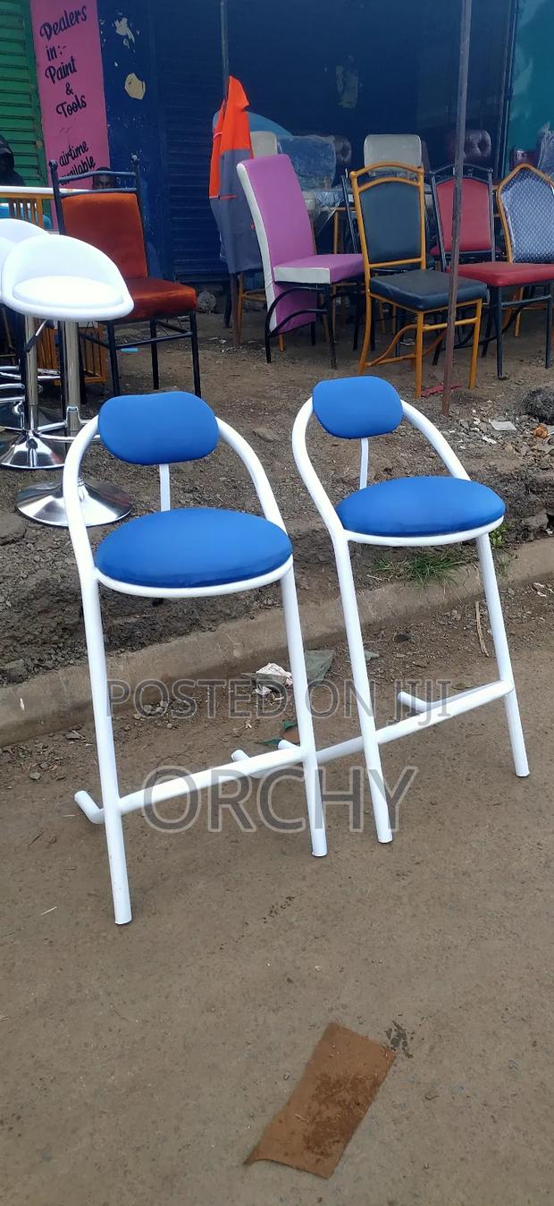 Counter Seats/ High Stools - main view