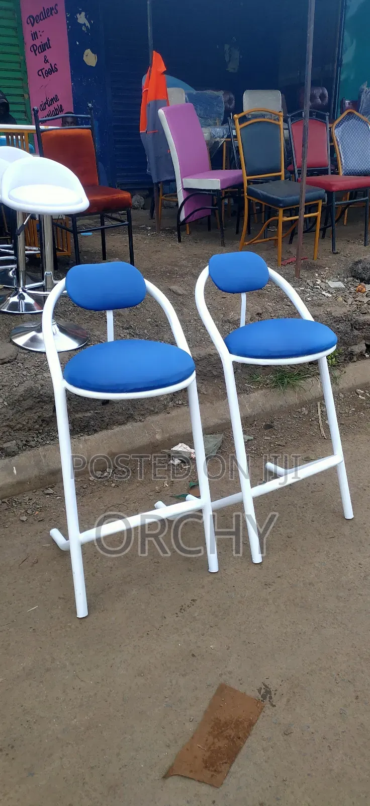 Counter Seats/ High Stools