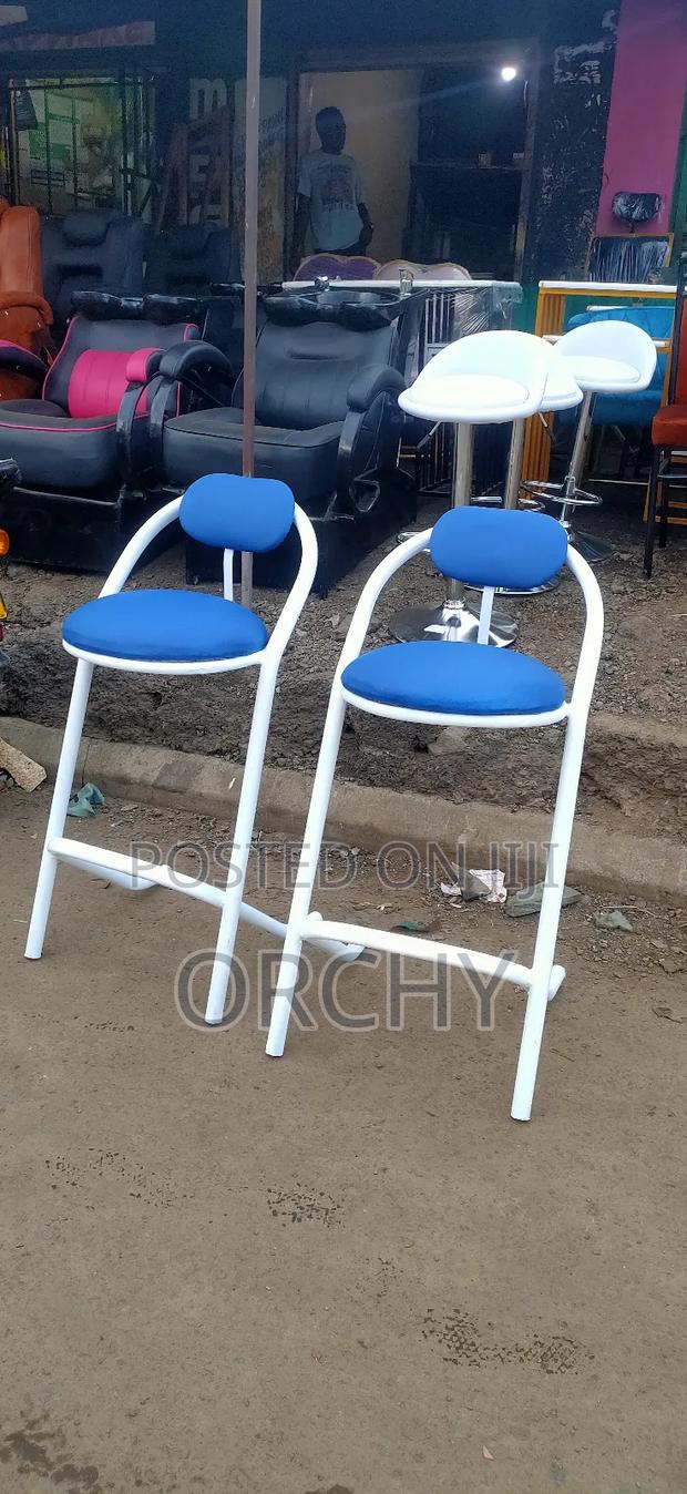 Counter Seats/ High Stools - thumbnail 2