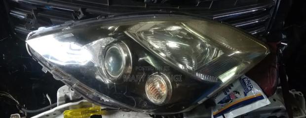 Ex Japan Isis Xenon Headlight - main view