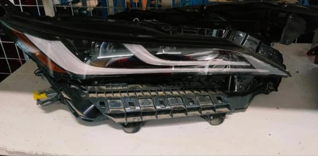 Ex Japan Toyota Harrier 2022 Model Headlight (Led Type) - main view