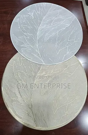 *Water Proof Non Woven Table Mats