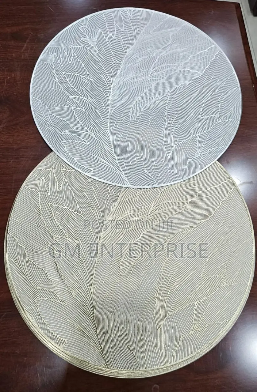 *Water Proof Non Woven Table Mats