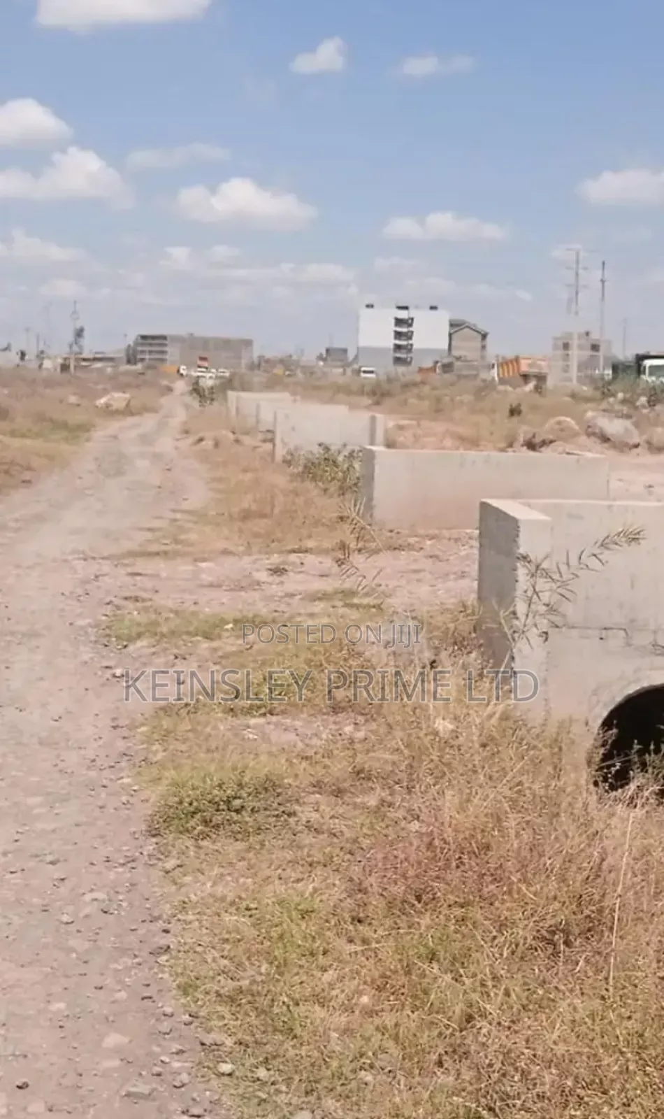 100 by 100 Main Katani Rd Prime 1/4 Acre Titled Plot – Katani Road