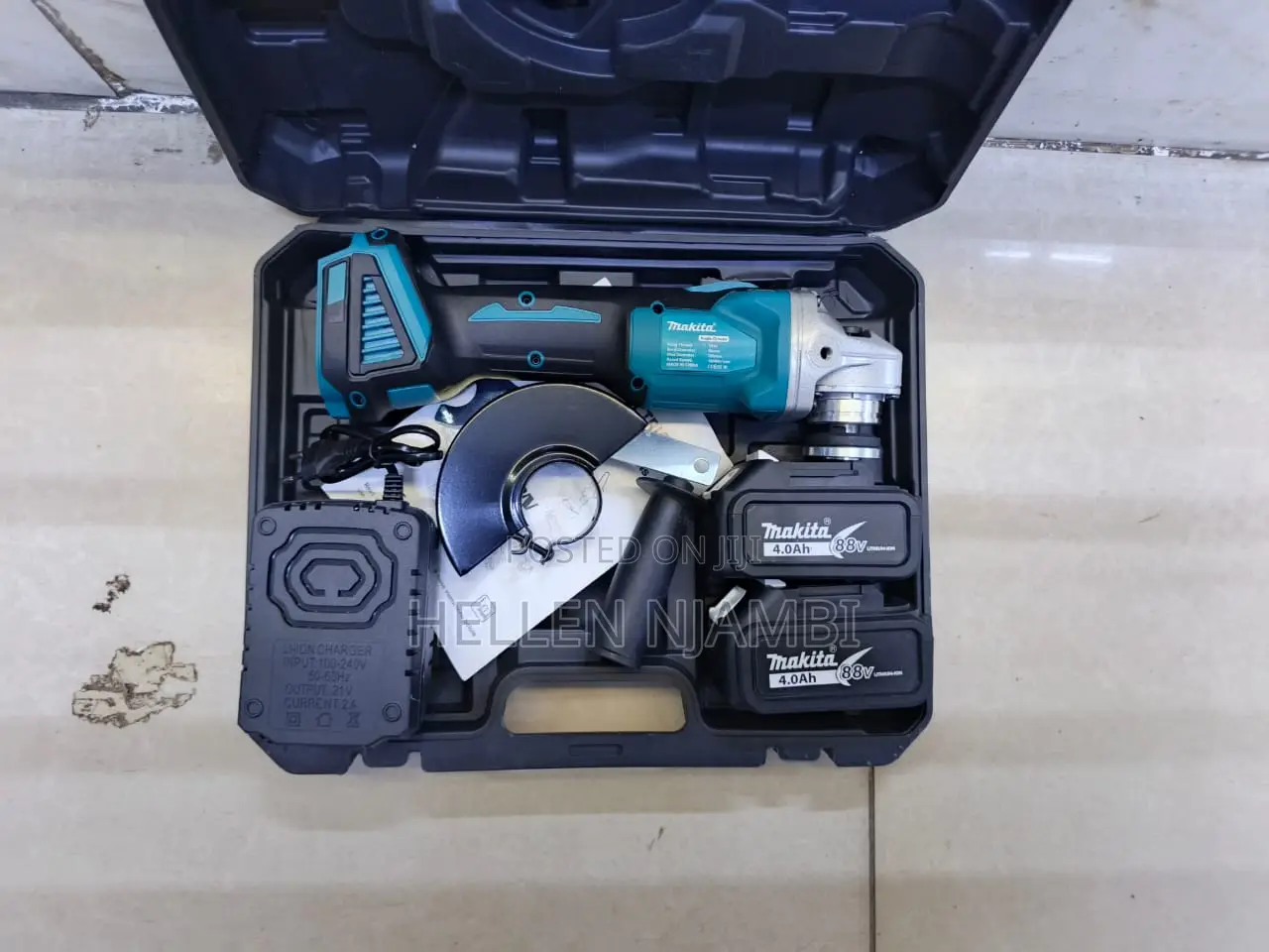 88v Makita Cordless Angle Grinder With 2 Batteries