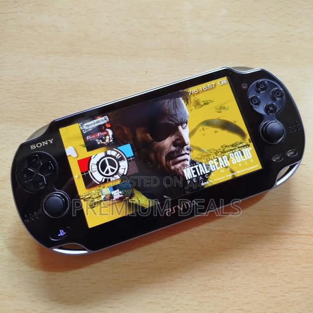 Preowned Psvita With 12games