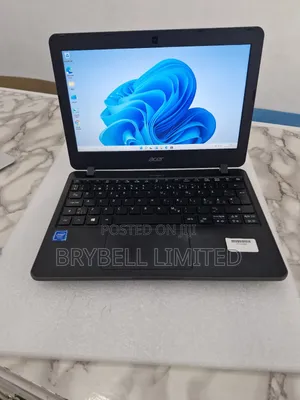 Laptop Acer TravelMate B 4GB Intel Celeron HDD 72GB