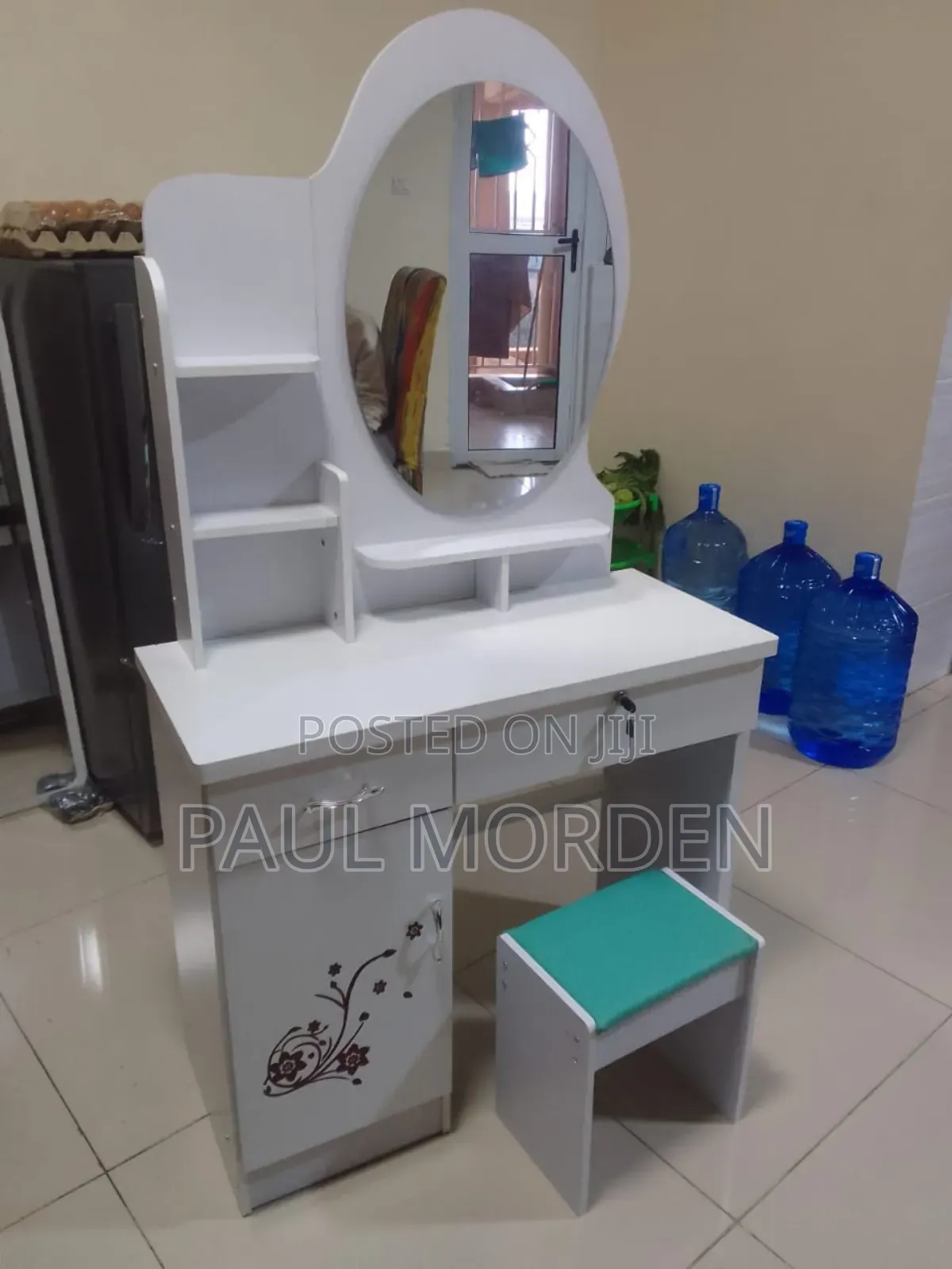 Vanity Desk /Dressing Mirror
