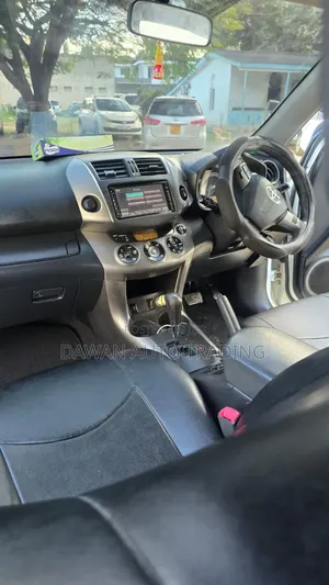 Toyota RAV4 2015 White